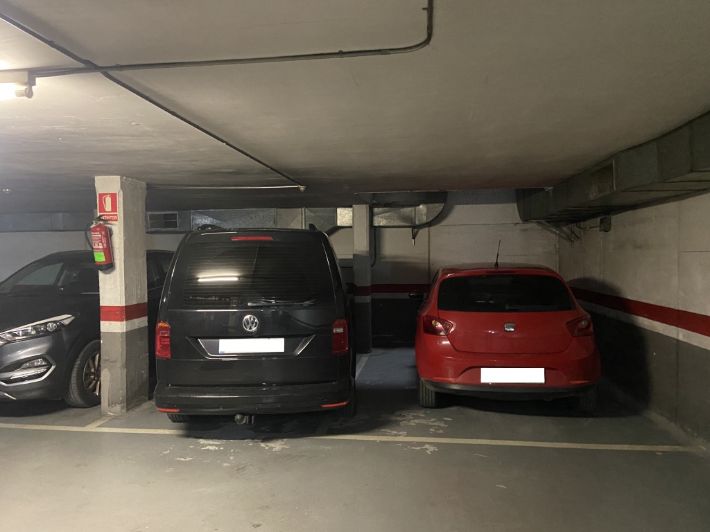 Lote de plazas en Hospitalet De Llobregat en LA TORRASSA  Rafael De Campalans