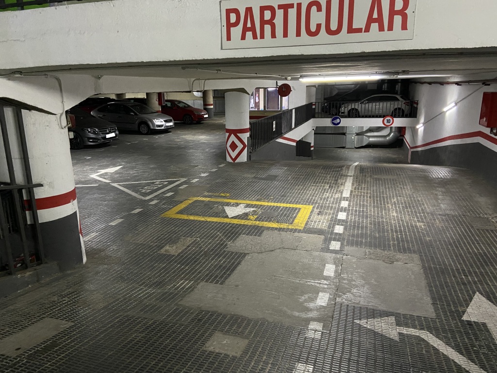 Plaza de parking en Barcelona en SANT ANTONI  Sepulveda