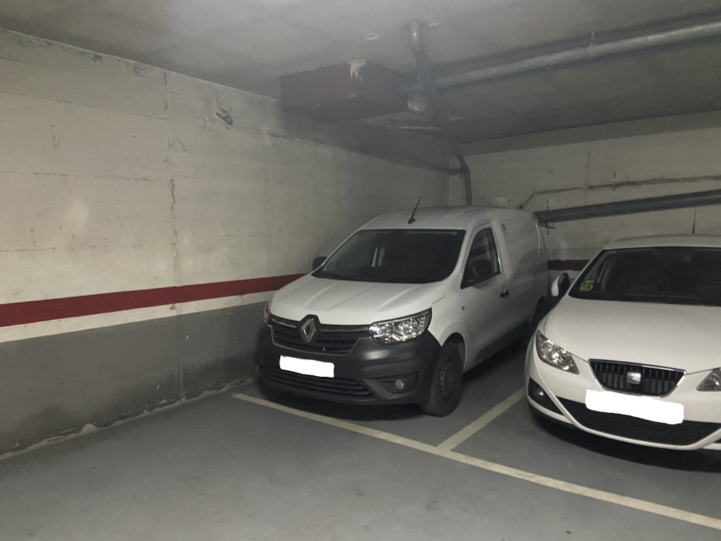 Lote de plazas en Hospitalet De Llobregat en LA TORRASSA  Rafael De Campalans