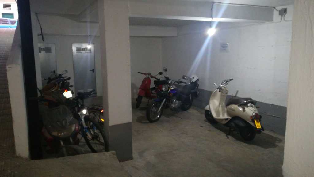 Garaje Entero en Valencia en EL PLA DEL REAL  carretera d´escriva