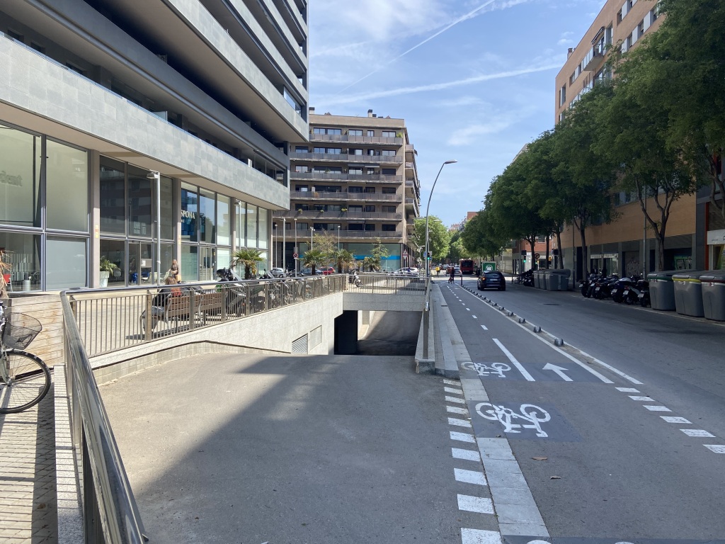 Plaza de parking en Barcelona en GLORIES  Bilbao