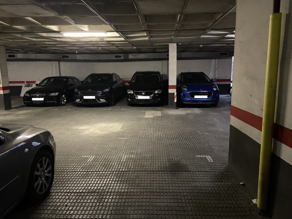Plaza de parking en Barcelona en   Tamarit