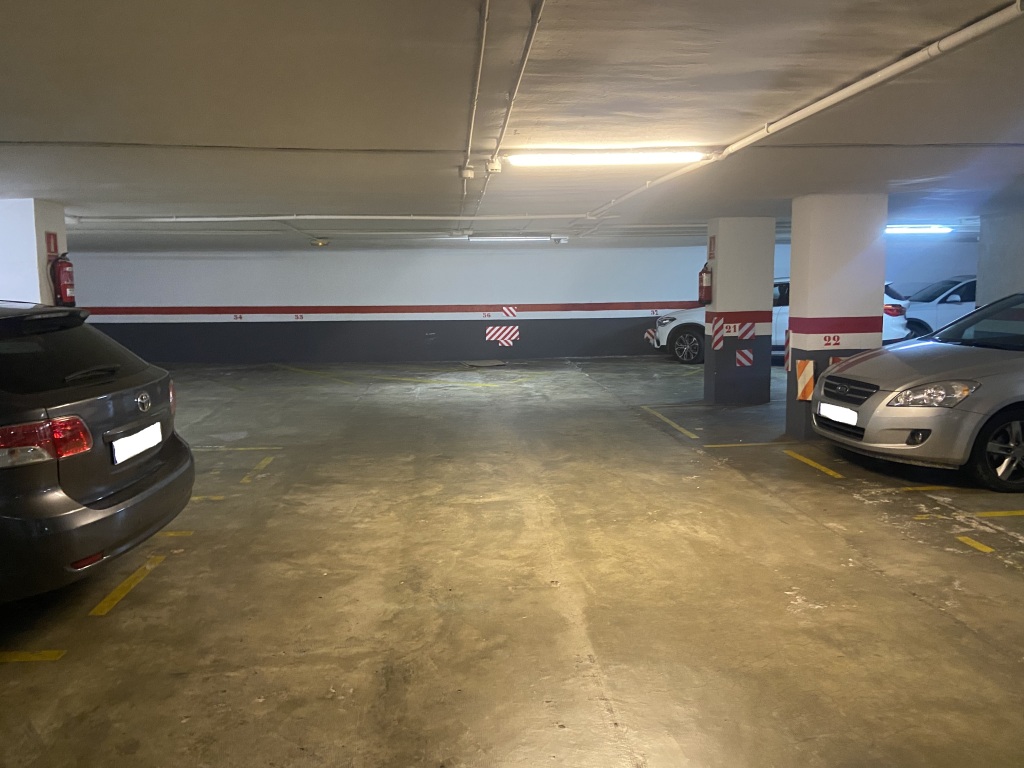 Plaza de parking en Barcelona en LES CORTS  Joan Gamper