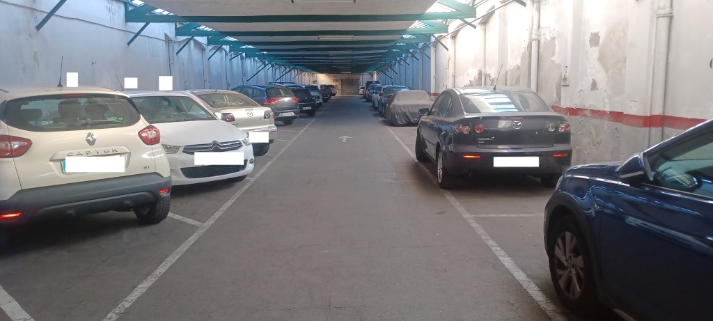 Plaza de parking en Terrassa en   Carrer del Vall
