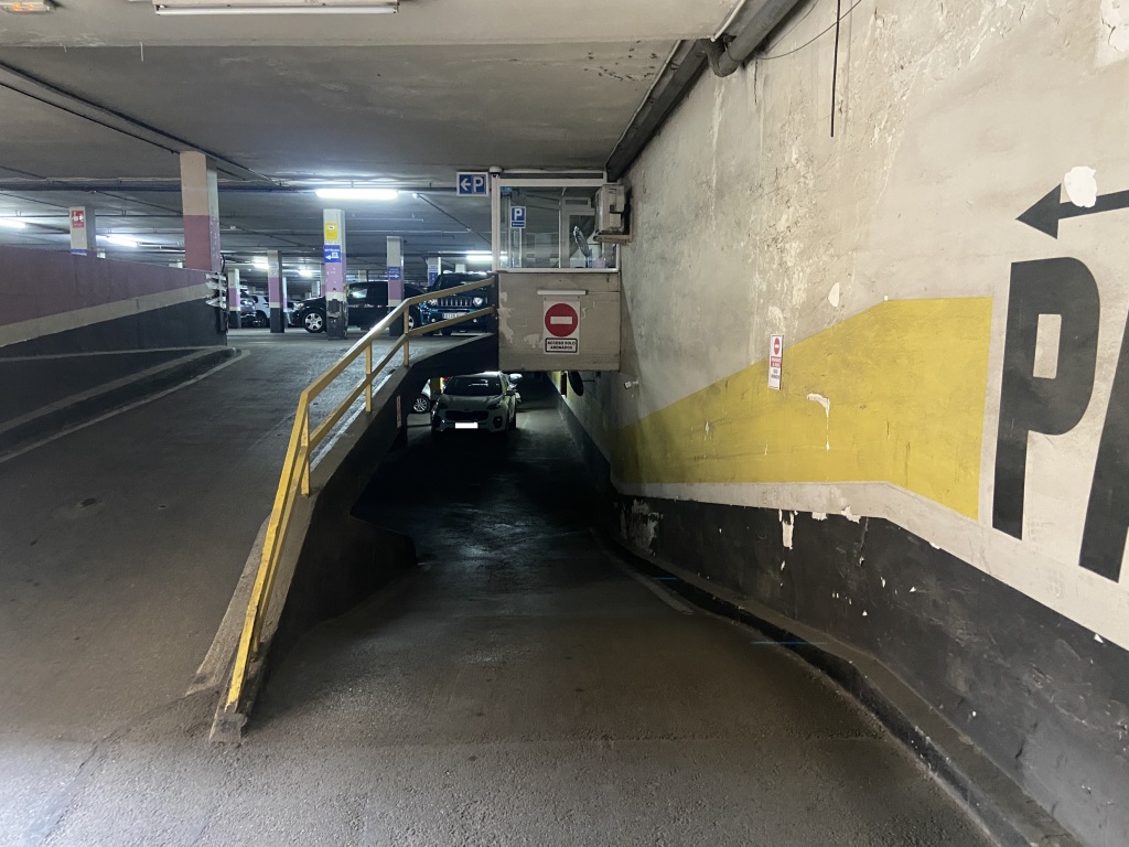 Plaza de parking en Terrassa en   Colom