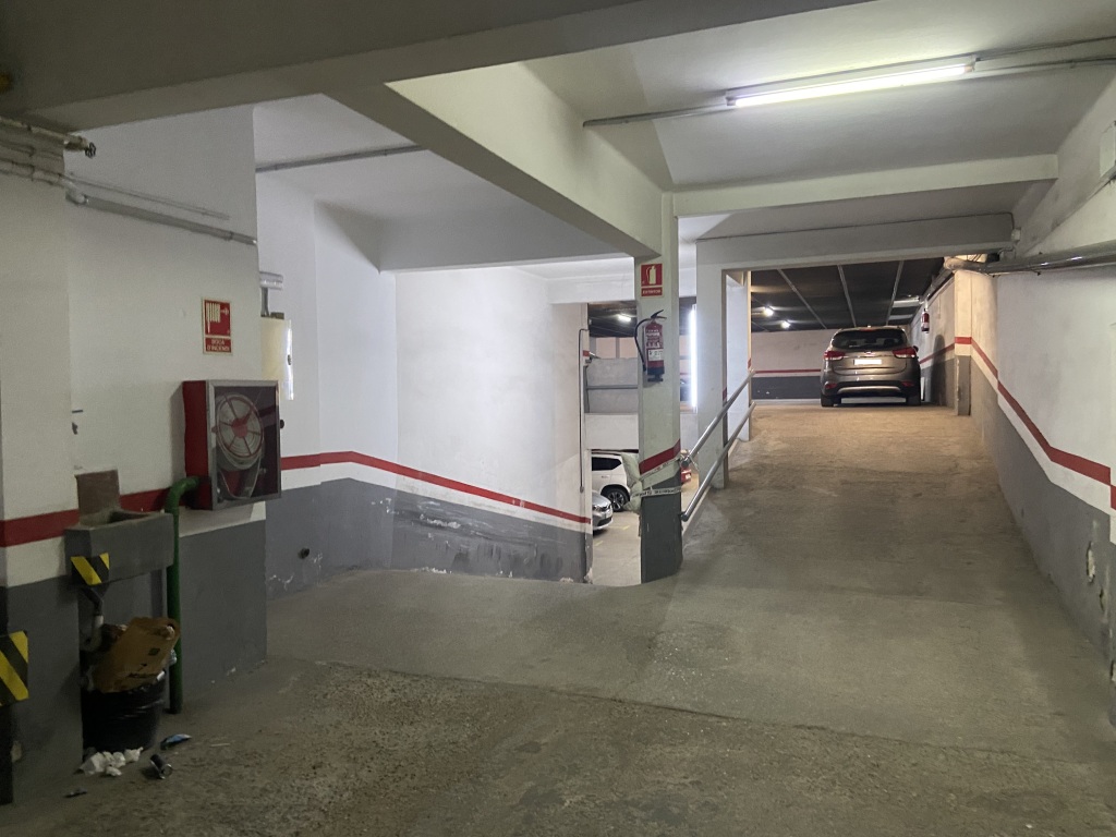 Plaza de parking en Barcelona en EL FORT PIENC  Marina