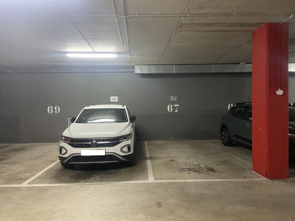 Lote de plazas en Barcelona en POBLENOU  Roc de Boronat