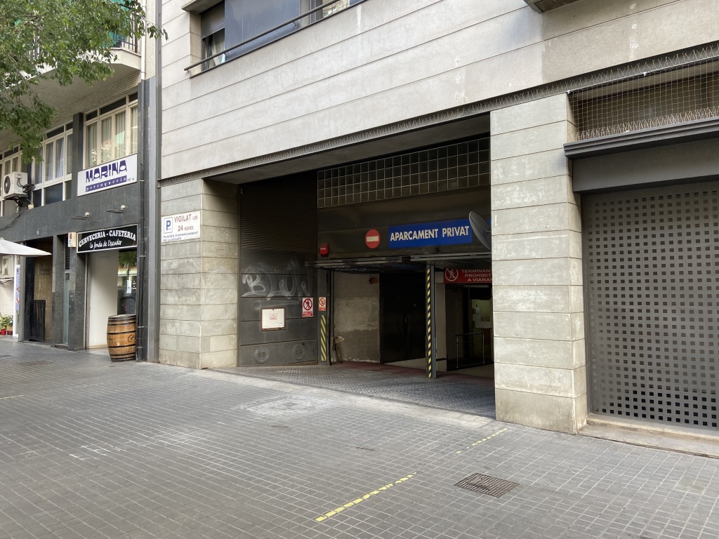Plaza de parking en Barcelona en LES CORTS  Avinguda Madrid