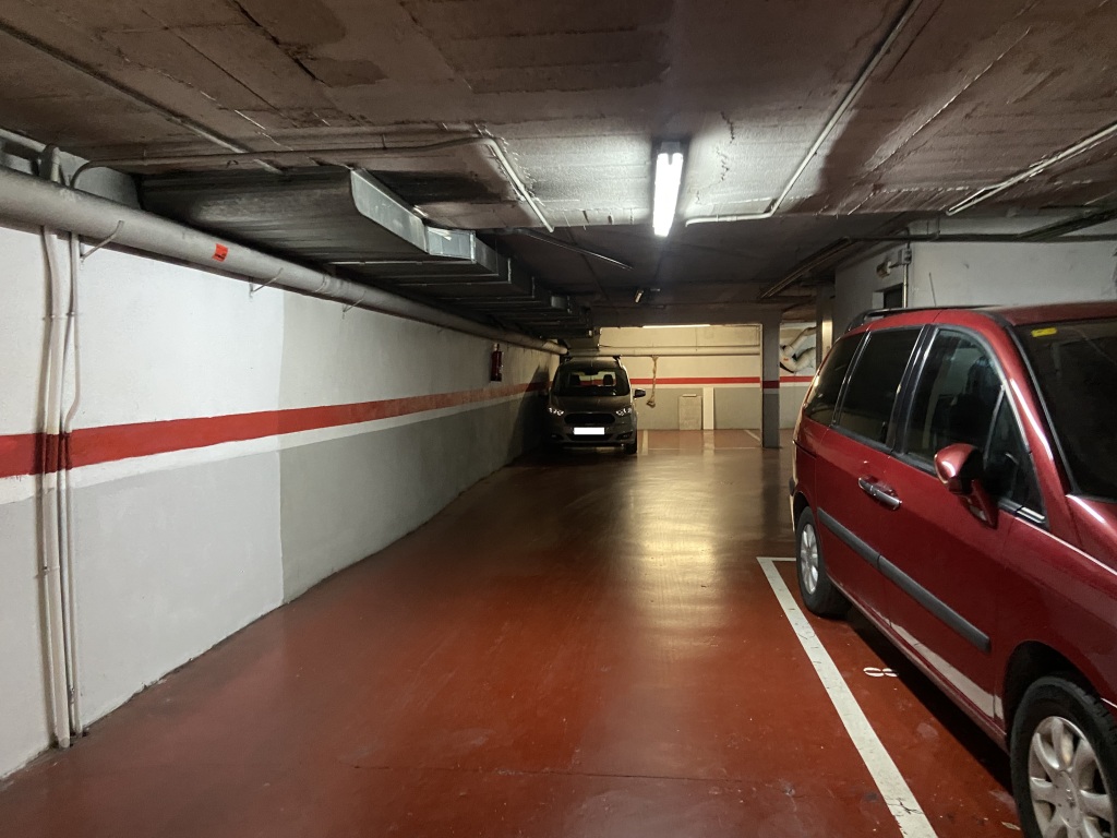 Lote de plazas en Hospitalet De Llobregat en LA TORRASSA  Rafael De Campalans