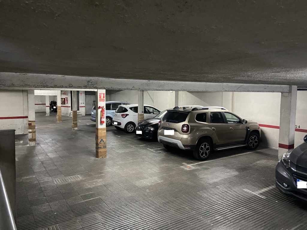 Plaza de parking en Barcelona en SAGRERA  Murcia