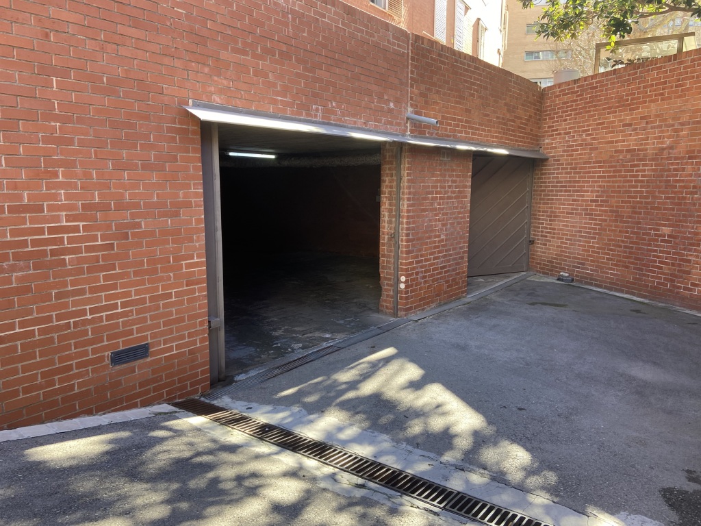 Lote de plazas en Barcelona en VILA OLIMPICA  Joan Oliver