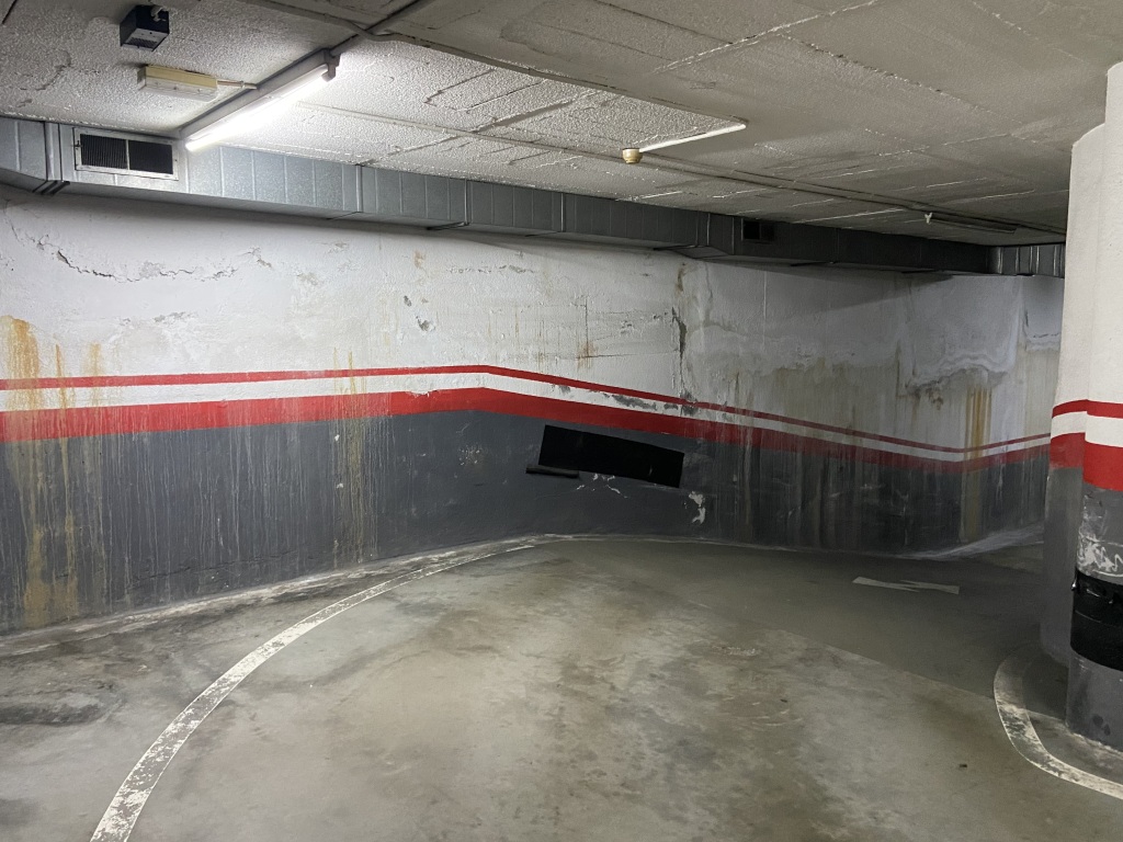 Plaza de parking en Barcelona en VALLCARCA I ELS PENITENTS  Pau Ferran
