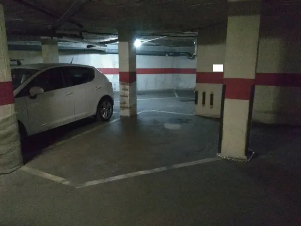 Plaza de parking en Girona en BARRI VELL  BAIXADA DE LA FONT DEL CANÓ