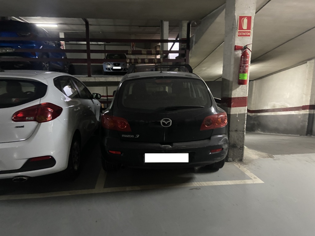 Lote de plazas en Hospitalet De Llobregat en LA TORRASSA  Rafael De Campalans