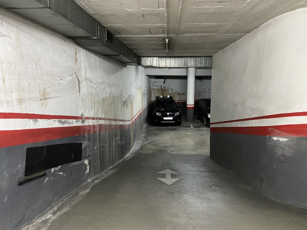Plaza de parking en Barcelona en VALLCARCA I ELS PENITENTS  Pau Ferran