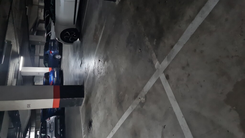 Plaza de parking en Madrid en CHOPERA  palos de la frontera