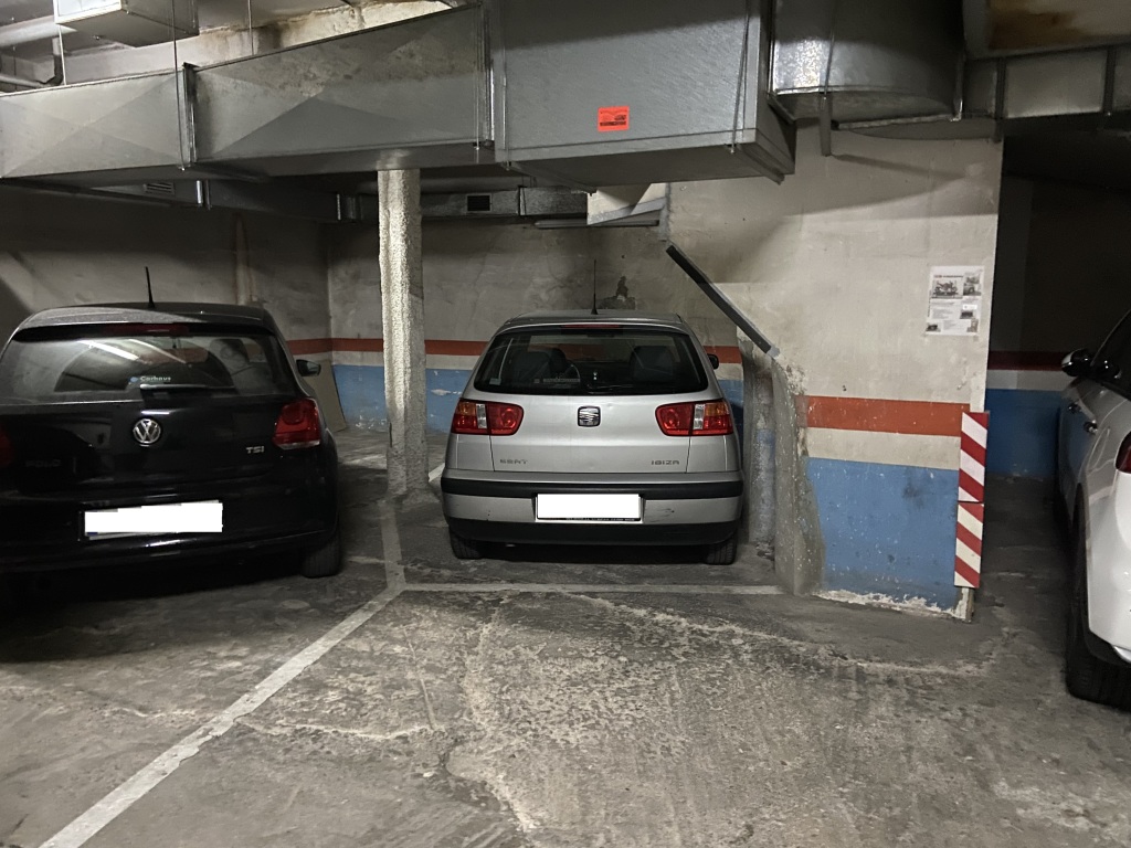 Plaza de parking en Barcelona en BAIX GUINARDO  Agregacio