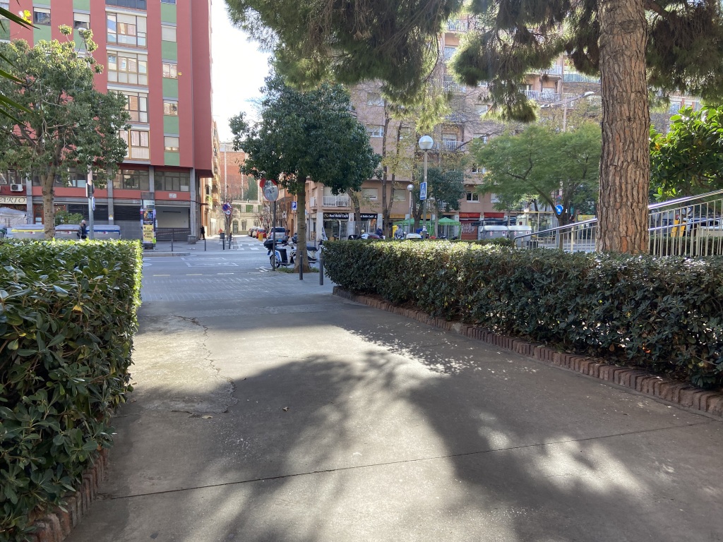 Plaza de parking en Barcelona en LES CORTS  Cardenal Reig