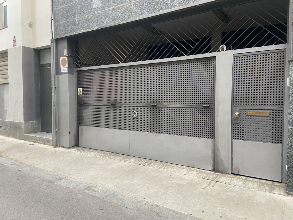 Plaza de parking en Barcelona en SANTS  Miquel Angel