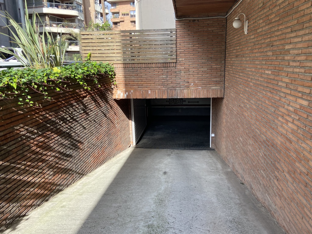 Plaza de parking en Barcelona en SARRIA  Via Augusta