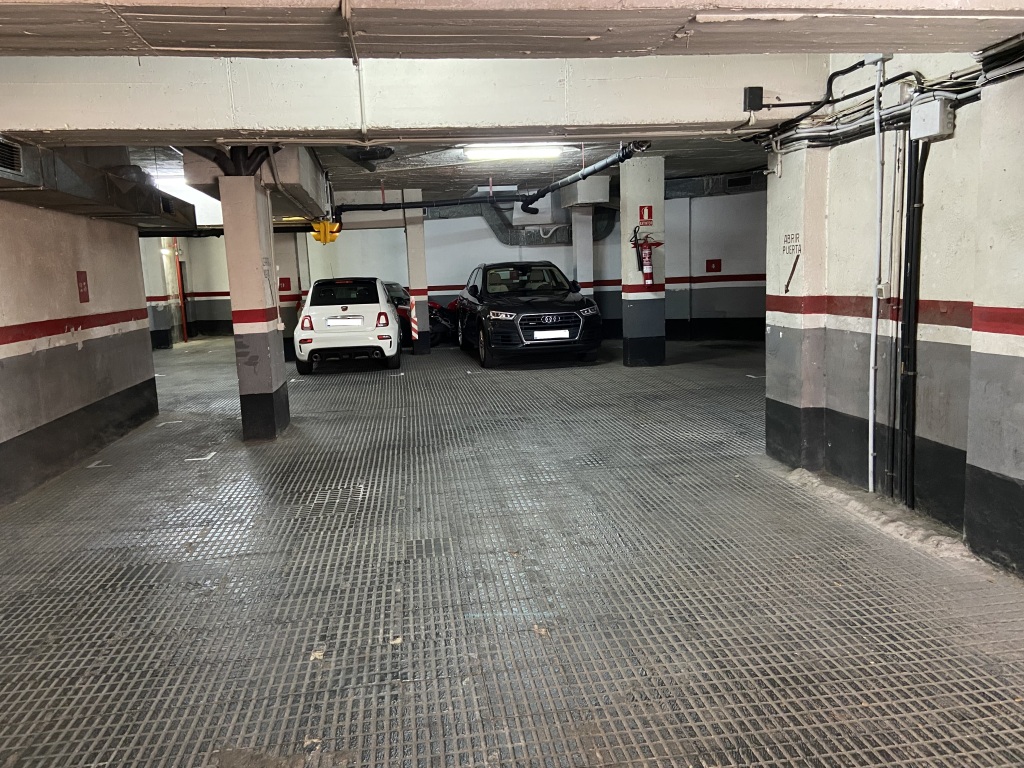 Plaza de parking en Barcelona en SARRIA  Via Augusta