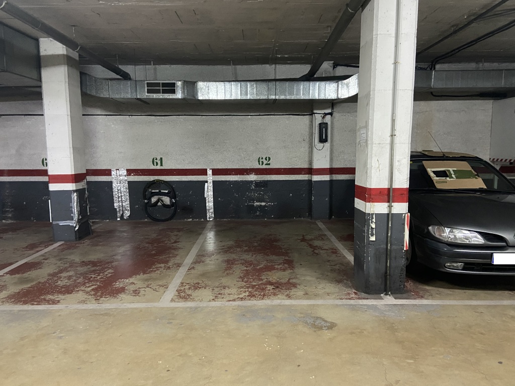 Lote de plazas en Sant Cugat del Vallès en   Borrell