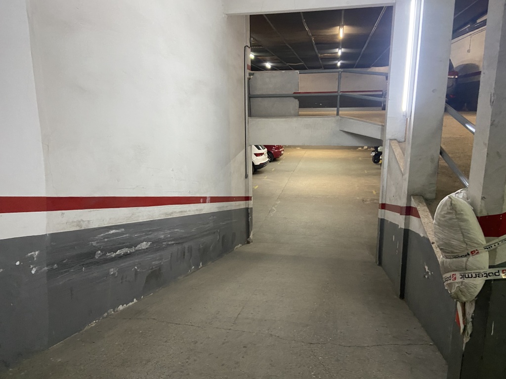 Plaza de parking en Barcelona en EL FORT PIENC  Marina