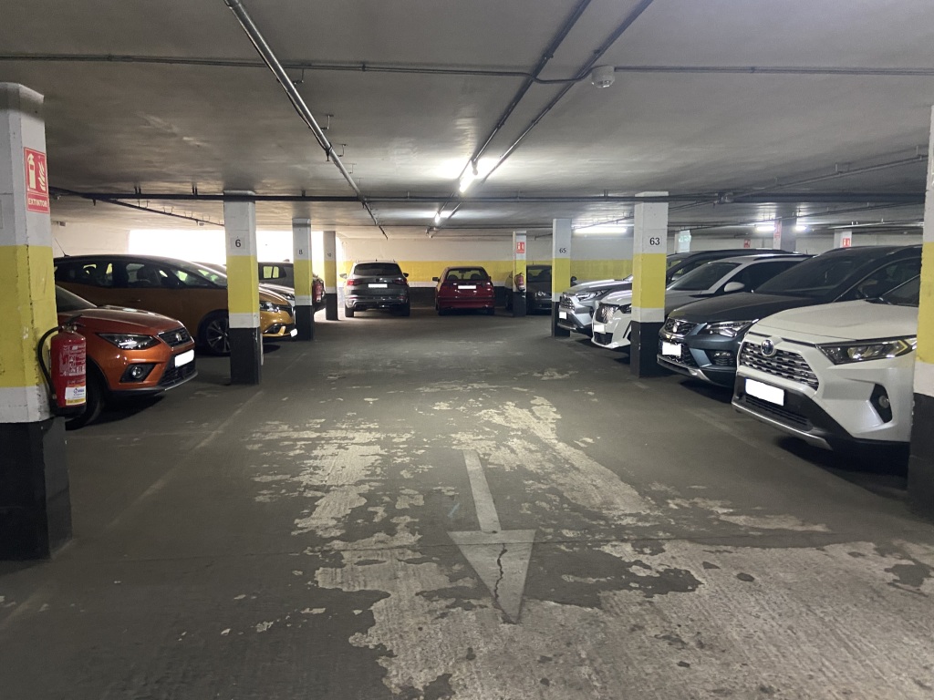 Plaza de parking en Terrassa en   Colom
