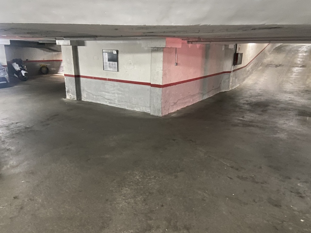 Lote de plazas en Santa Coloma De Gramanet en CENTRE  Passeig Llorenç Serra
