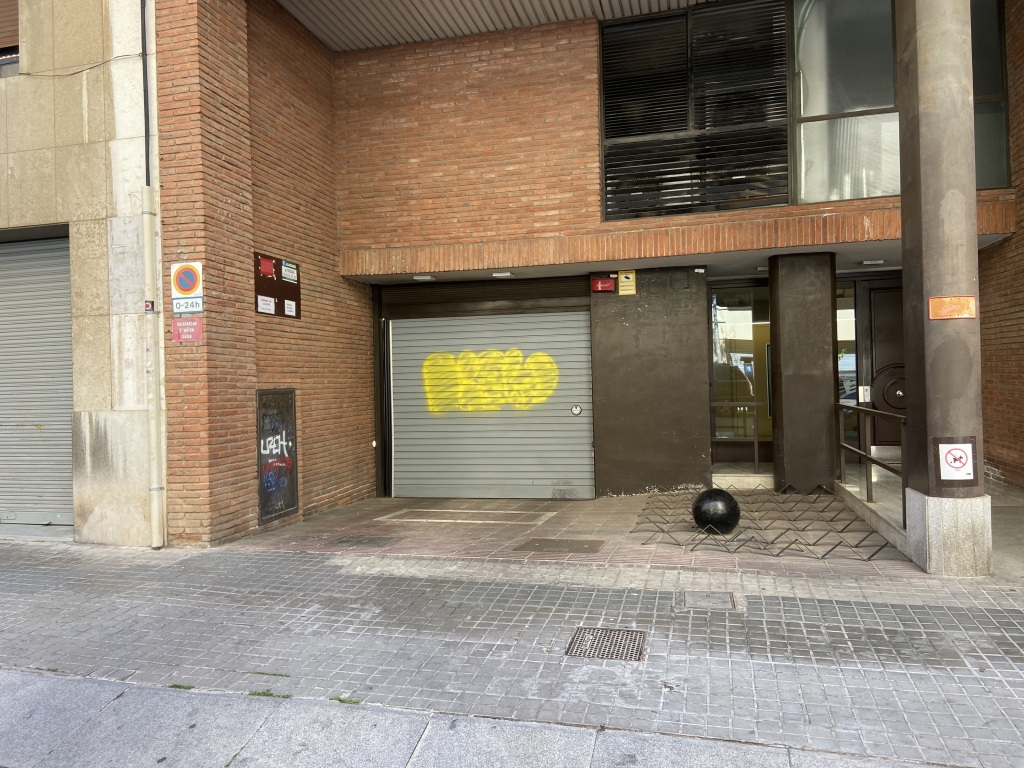 Plaza de parking en Barcelona en LES CORTS  Breda