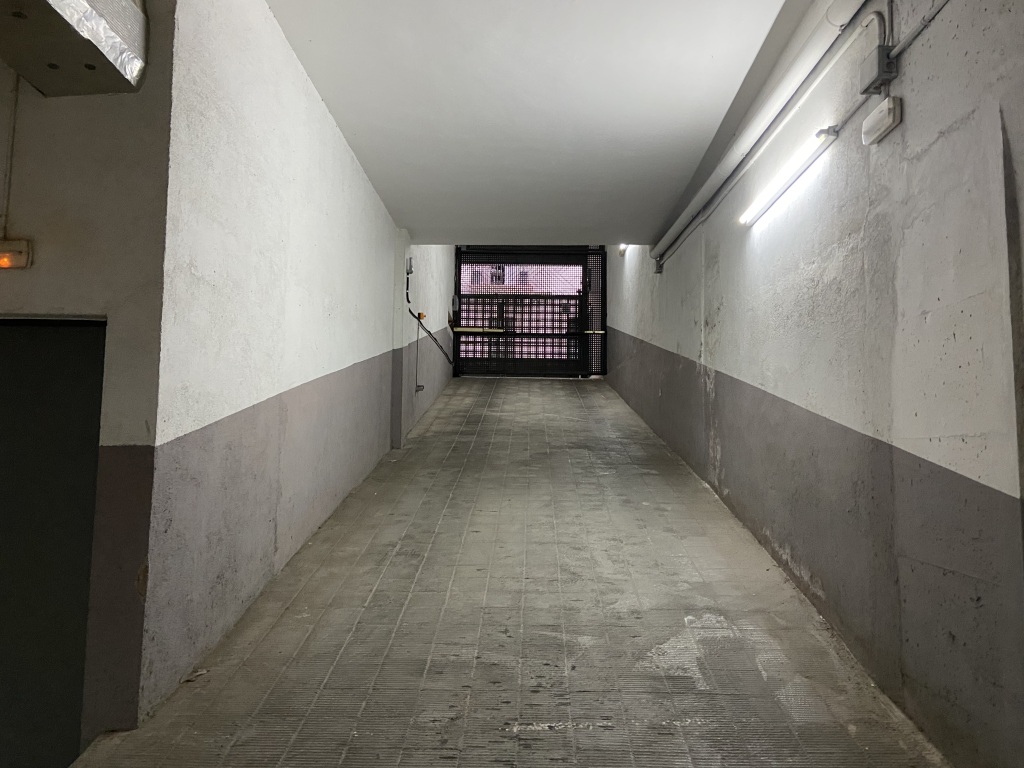 Plaza de parking en Barcelona en SANTS  Miquel Angel