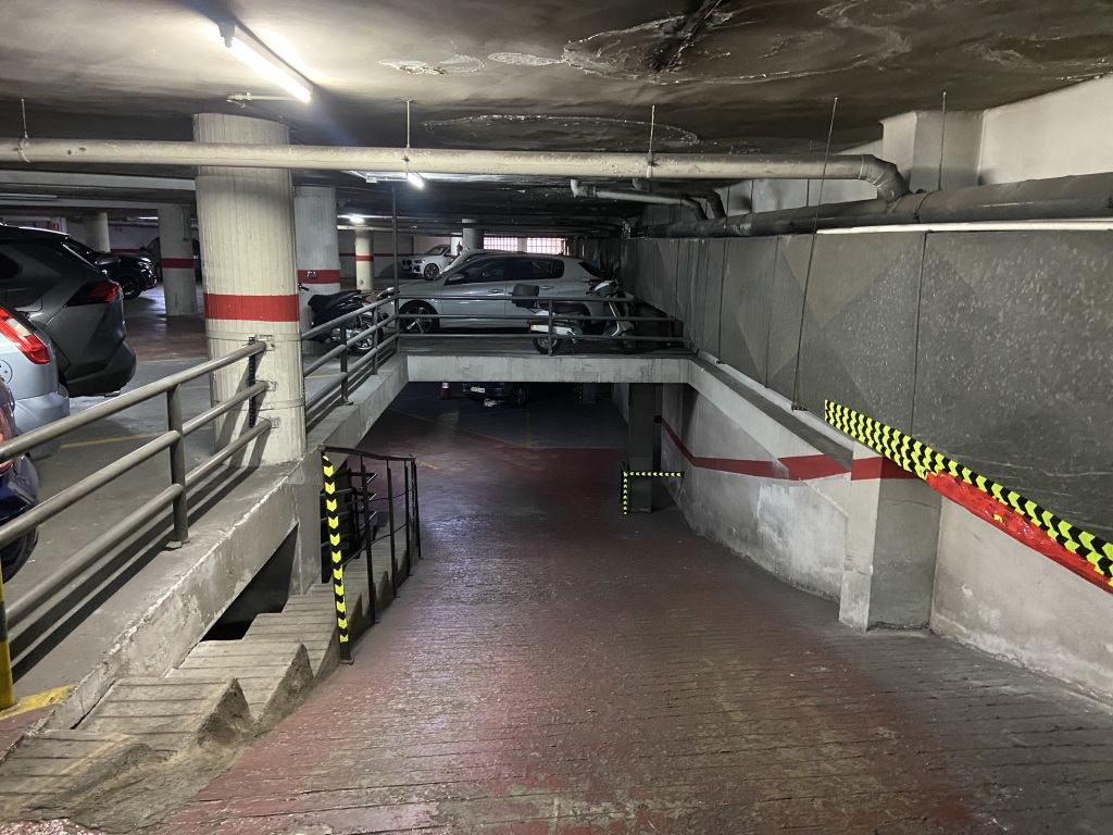 Plaza de parking en Barcelona en LES CORTS  Nicaragua