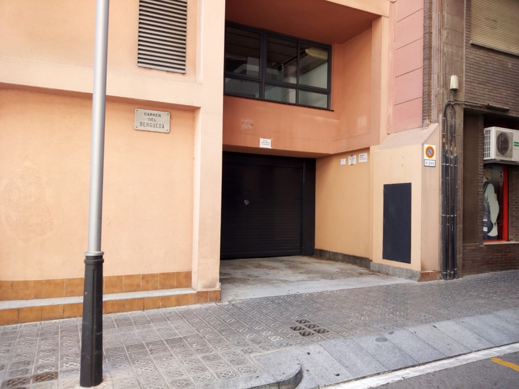 Plaza de parking en Barcelona en LES CORTS  Taquigraf Garriga