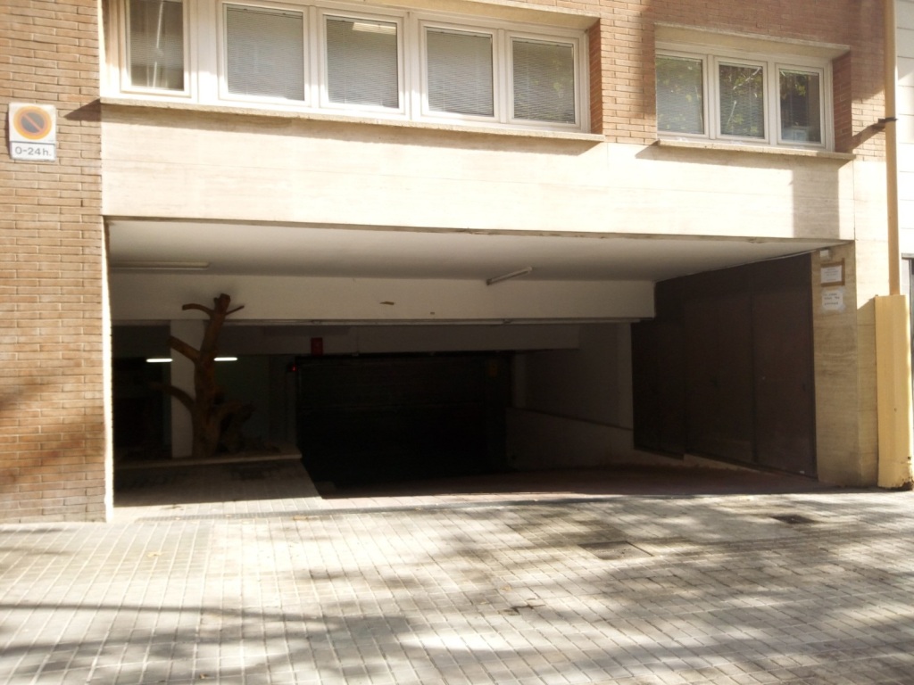 Plaza de parking en Barcelona en SAGRADA FAMILIA  Castillejos