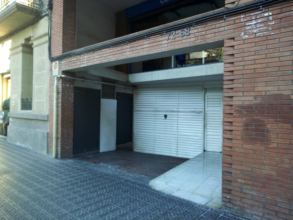 Plaza de parking en Barcelona en LES CORTS  Arizala