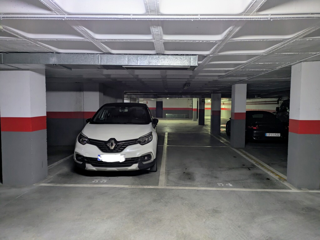 Plaza de parking en Madrid en   Calle Diego Ayllón