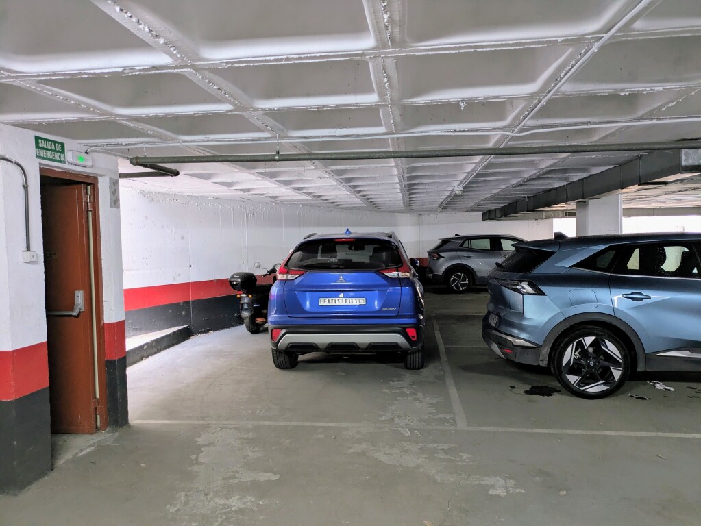 Plaza de parking en Madrid en HELLíN  Calle Santa Leonor