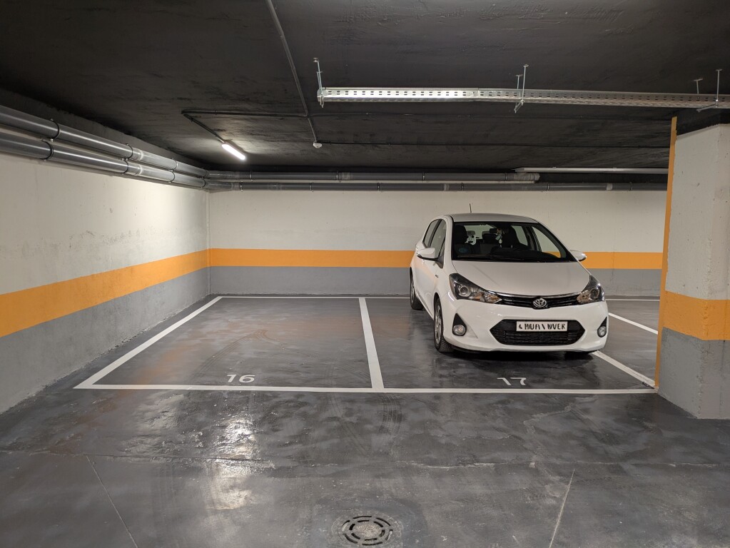 Plaza de parking en Madrid en CANILLAS  Calle Jose Silva