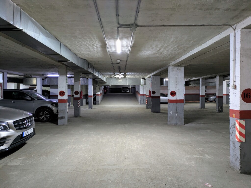 Plaza de parking en Madrid en VENTAS  Calle Francisco de Rioja