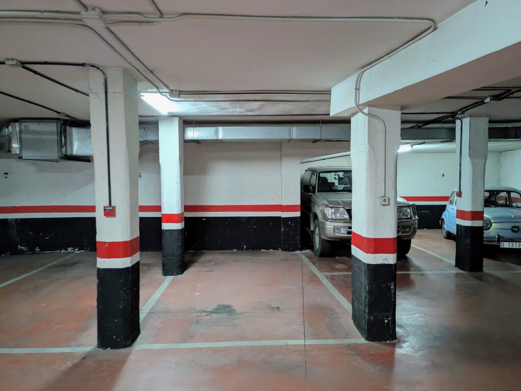 Plaza de parking en Pinto en   Calle Rey San Fernando