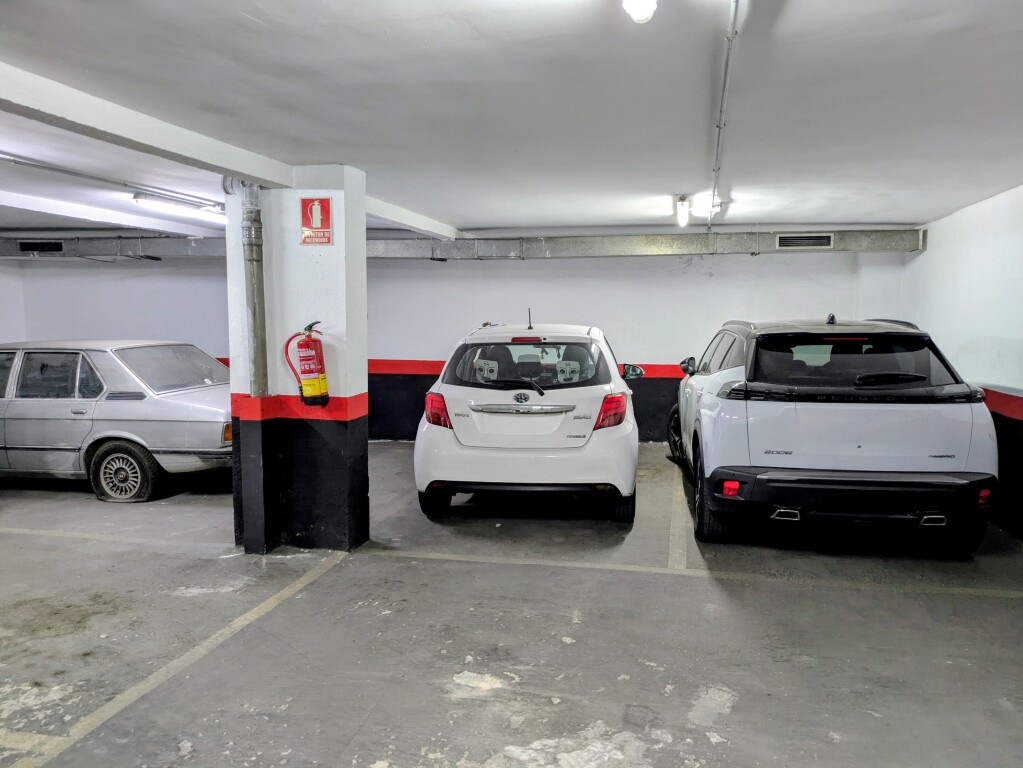 Plaza de parking en Madrid en ACACIAS  Plaza Campillo del Mundo Nuevo