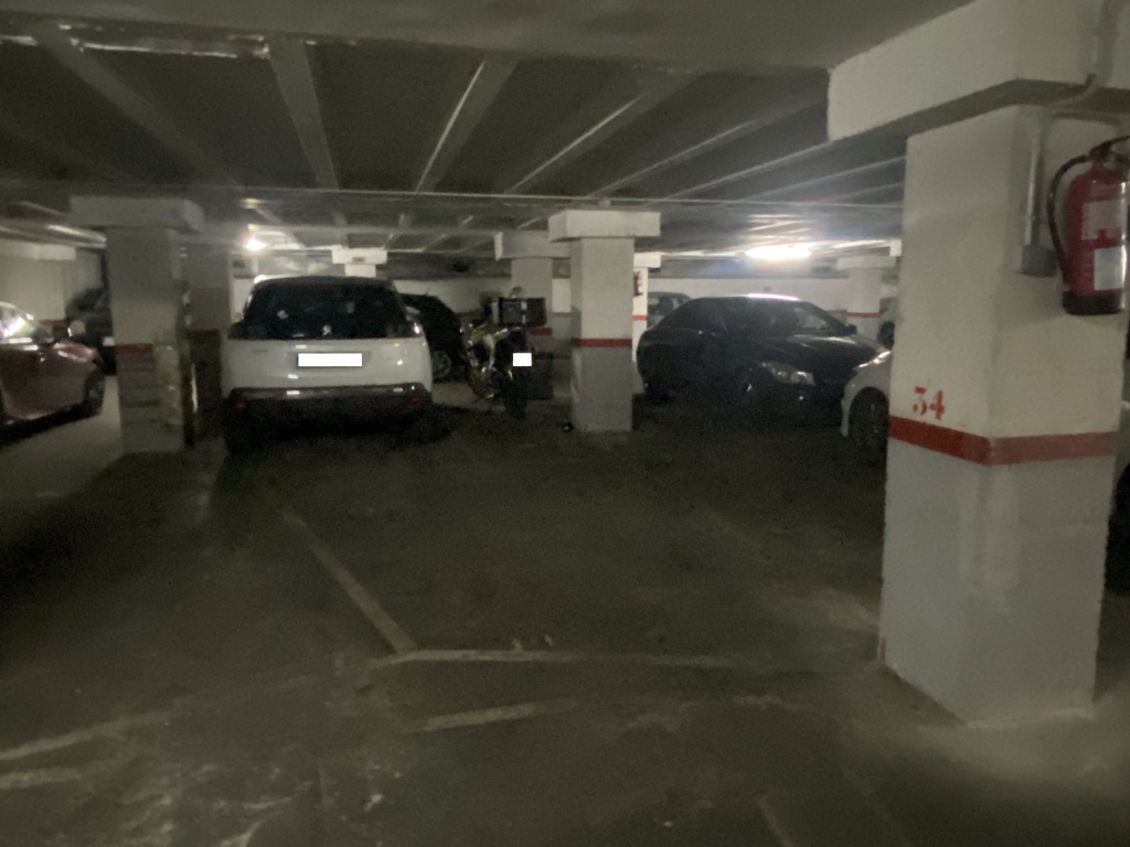 Lote de plazas en Santa Coloma De Gramanet en CENTRE  Passeig Llorenç Serra