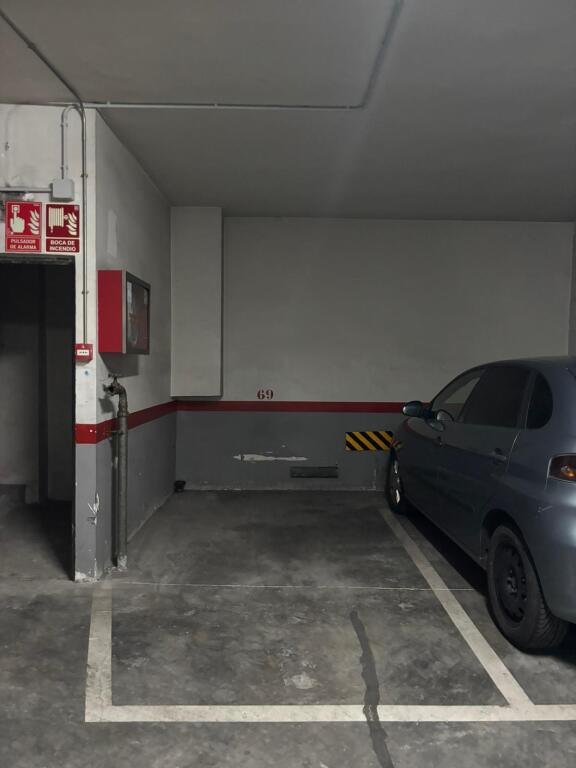 Lote de plazas en Santa Coloma De Gramanet en CENTRE  Passeig Llorenç Serra
