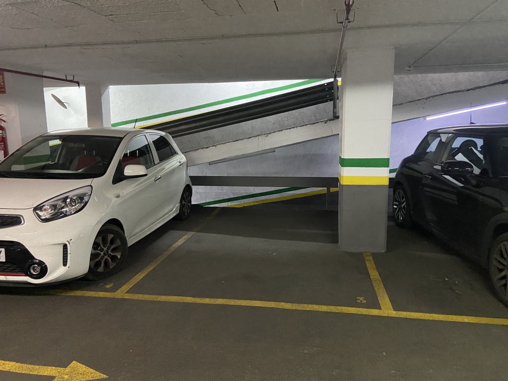 Plaza de parking en Barcelona en SANT GERVASI  Santalo