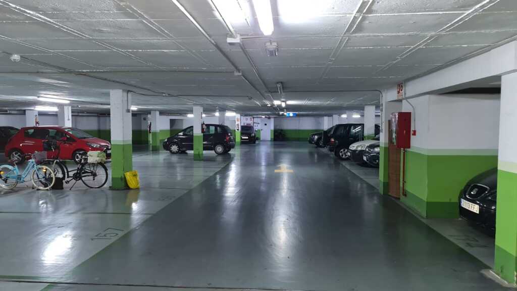 Plaza de parking en Valencia en CAMINS AL GRAN  Sueca