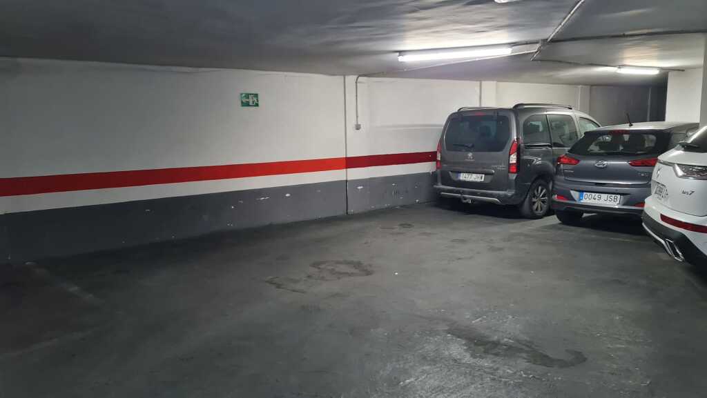 Plaza de parking en Valencia en CAMINS AL GRAN  Plaza Doctor Landete