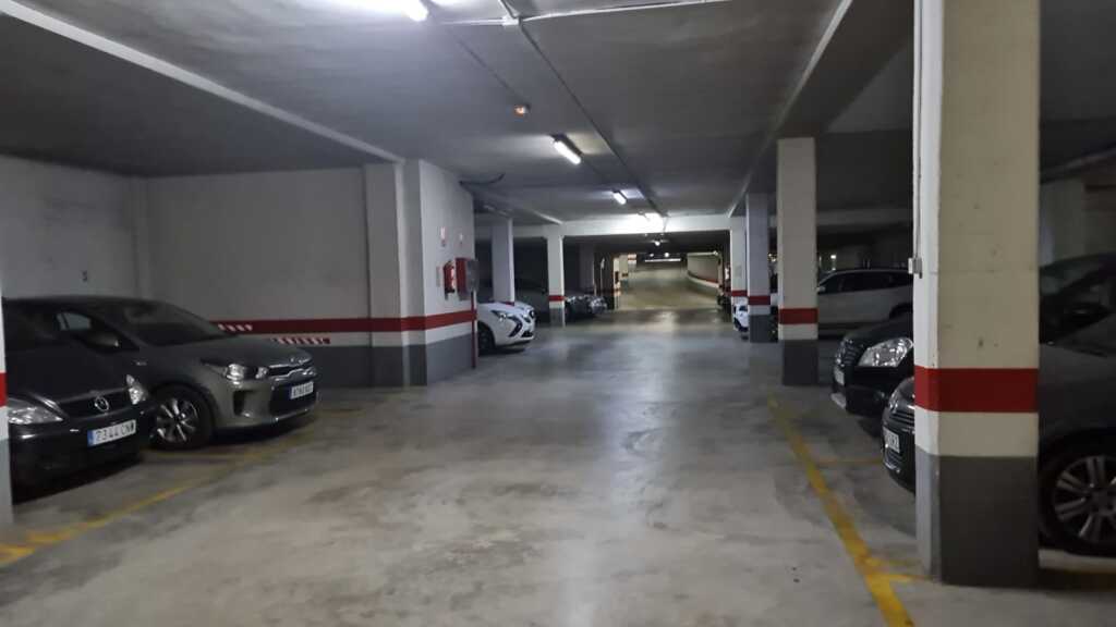 Plaza de parking en Valencia en BENICALAP  General Avilés, Avenida