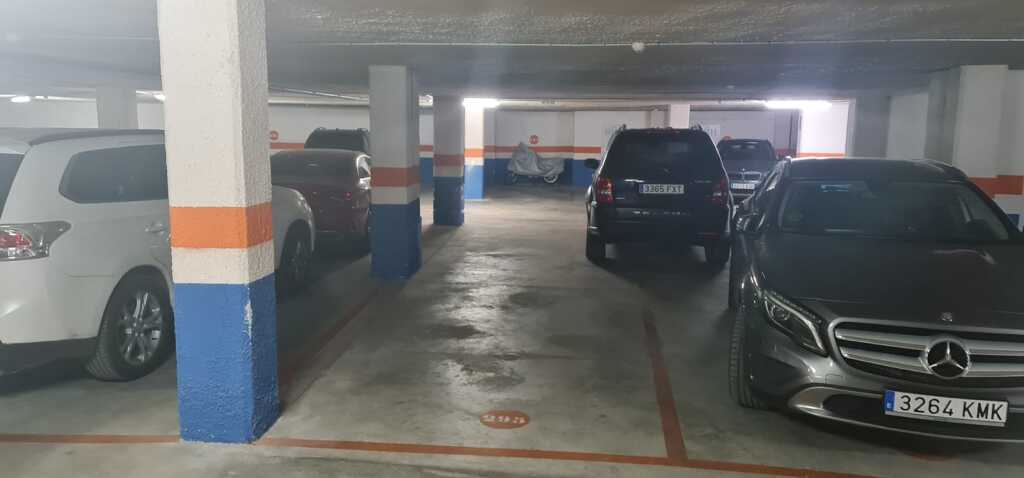 Plaza de parking en Valencia en BENICALAP  Manuel Melia i Fuster