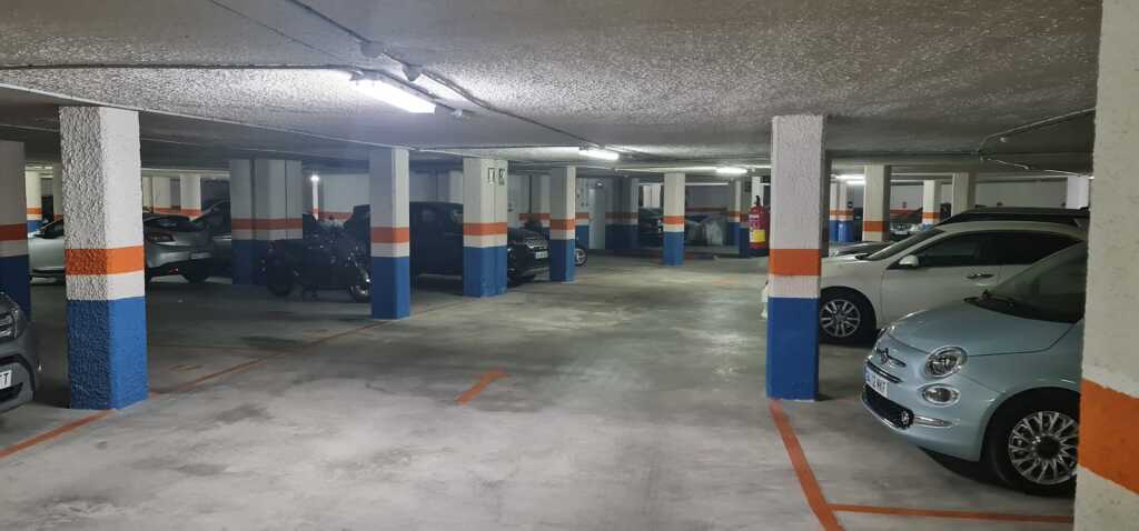 Plaza de parking en Valencia en BENICALAP  Manuel Melia i Fuster