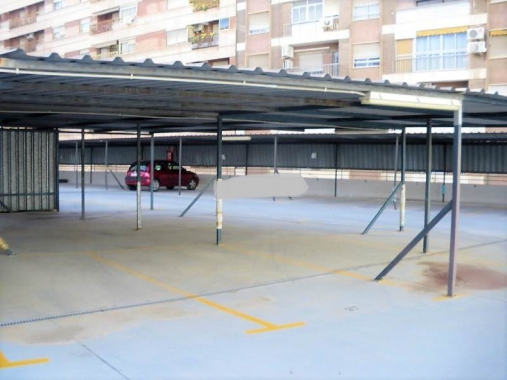 Plaza de parking en Valencia en BENICALAP  Esperantista Hernandez Lahuerta